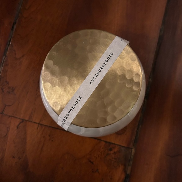 Capri Blue Volcano Capiz Jar Candle​ - never opened - Picture 2 of 5